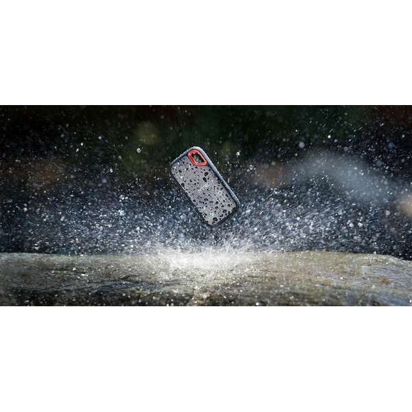 SANDISK Extreme 2TB Portable SSD SDSSDE61-2T00-G25