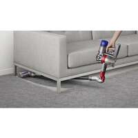 DYSON  V8 Total Clean stapni usisivac 