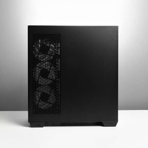 VESA Predator Ryzen 7 7800X3D/32GB/M.2 2TB/RX9070XT 16GB/750W