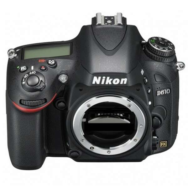 NIKON D610
