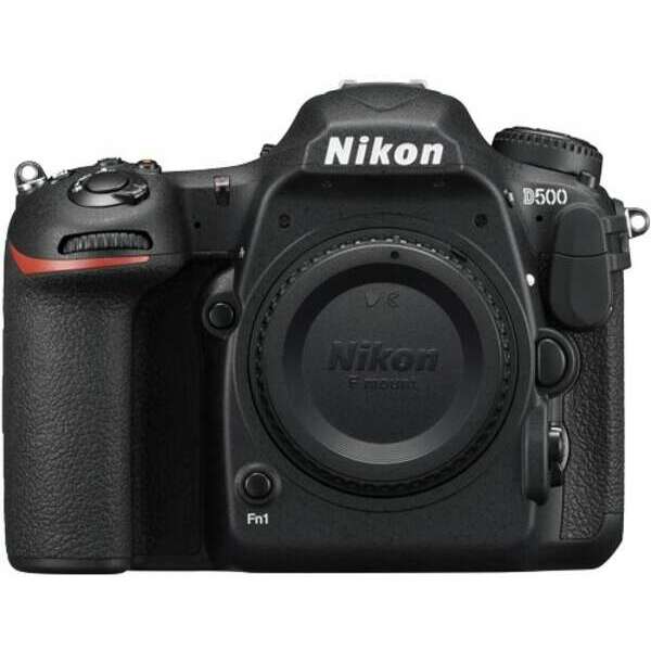 NIKON D500