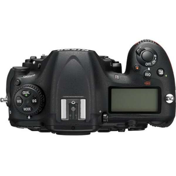 NIKON D500