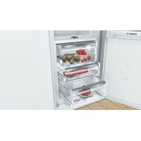 BOSCH KIF82PF30