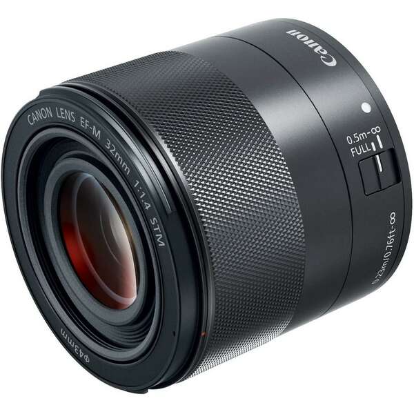 Canon objektiv EF-M 32mm F1.4 STM (za M sistem)