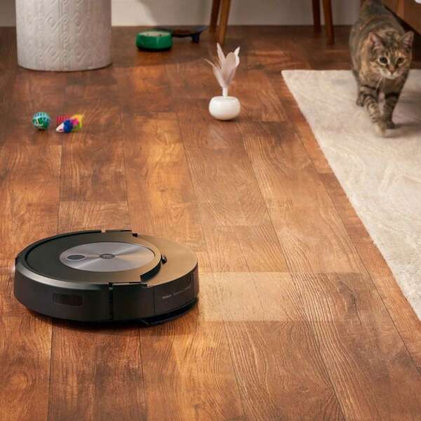 iRobot J7+ C7558