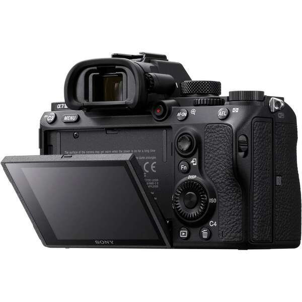 Sony ILCE-7M3KB (sa 28-70mm)