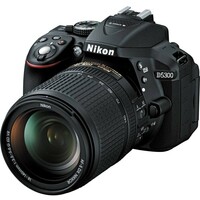 NIKON D5300 18-140mm VR