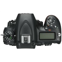 NIKON D750