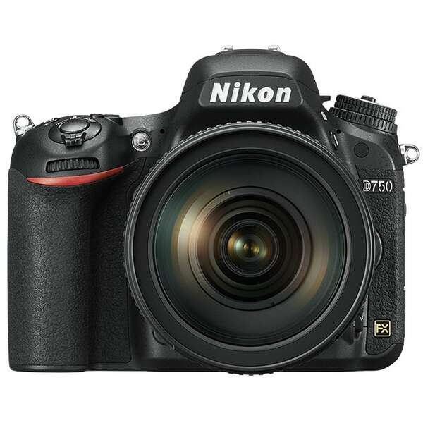 NIKON D750