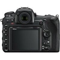 NIKON D500