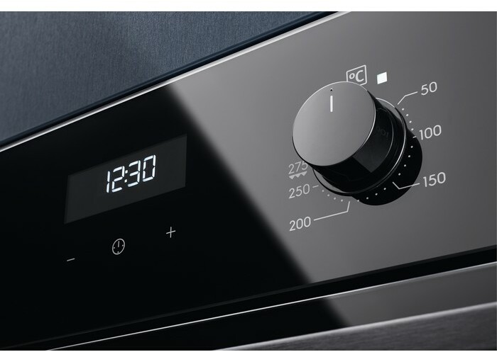 ELECTROLUX EOF5C50Z UGRADNA RERNA