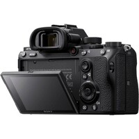 Sony ILCE-7M3KB (sa 28-70mm)